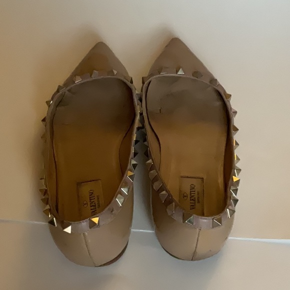 VALENTINO GARAVANI PATENT ROCKSTUD BALLET FLATS - Picture 6 of 6